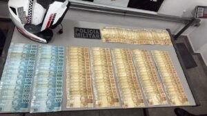 Polícia militar prende indivíduo por corrupção na Alameda Lucas Nogueira Garcez.