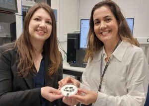 Pesquisadoras Luciana Trino Albano e Adriana Franco Paes Leme (foto: CNPEM/divulgação)