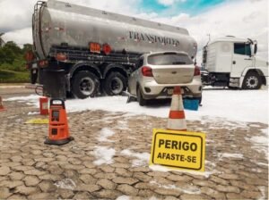 Arteris Fernão Dias realiza simulado de atendimento a acidente envolvendo produto perigoso