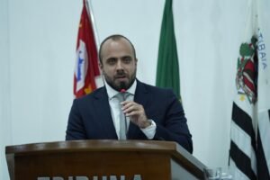 Vereador Lucas Garcia destacou o projeto Estação Literária