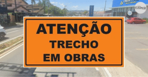 Obras causaram interdição na Alameda Prof. Lucas Nogueira Garcez, no sentido centro-bairro.