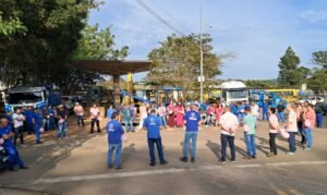 Servidores da Secretaria de Serviços aderem ao Outubro Rosa e reforçam importância da prevenção