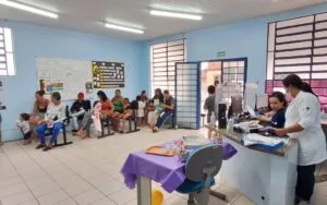 Mais de 1.300 pessoas são vacinadas no Dia D da Multivacinação em Atibaia