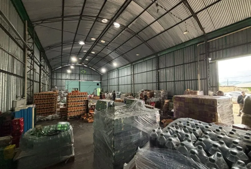 esquema de falsificação de bebidas em Bragança Paulista