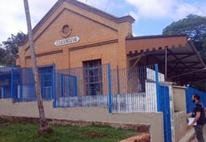 Creche Comunitária Professora Rozana de Lourdes Netto Zani