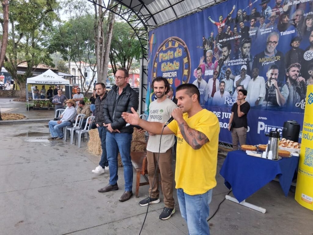 Prefeito de Piracaia André Rogério