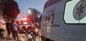 Jovem de 19 anos fica gravemente ferido em acidente e é socorrido pelo SAMU em Atibaia. SAMU em Atibaia – Diego Garcia