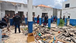 imóvel abandonado no Caetetuba