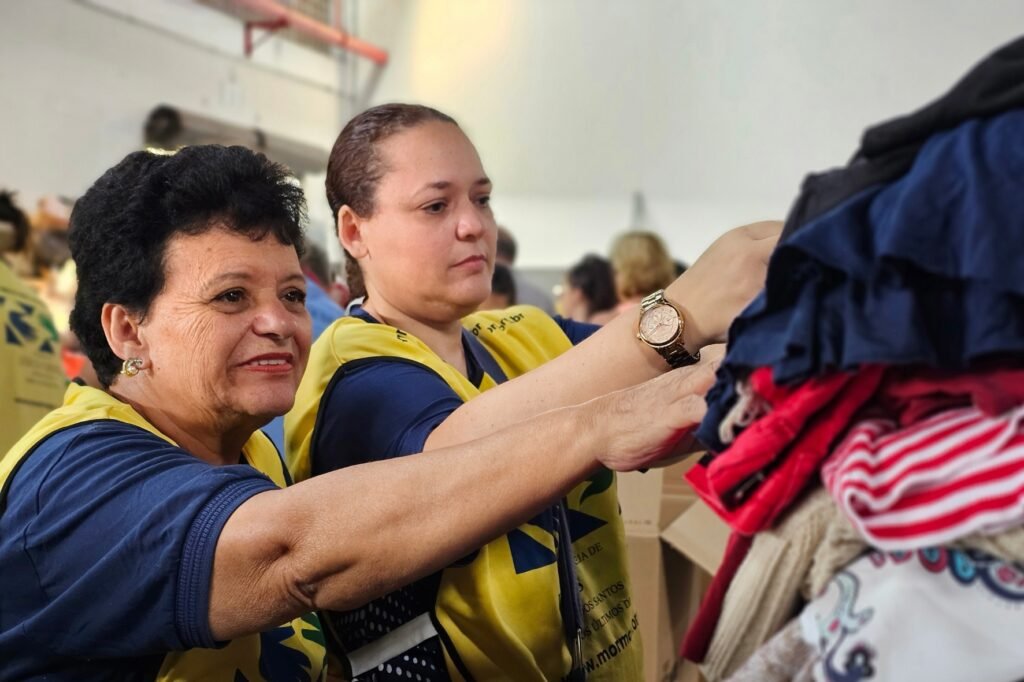 campanha de arrecadação para vítimas de fortes chuvas