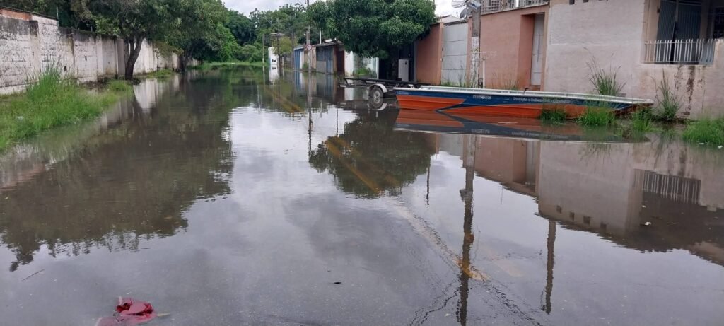 Parque das Nações sofre com alagamentos em Atibaia