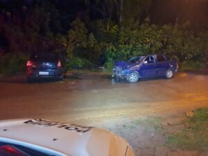 Condutor embriagado causa acidente