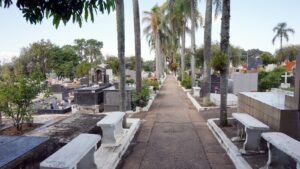 CEMITERIO EM ATIBAIA