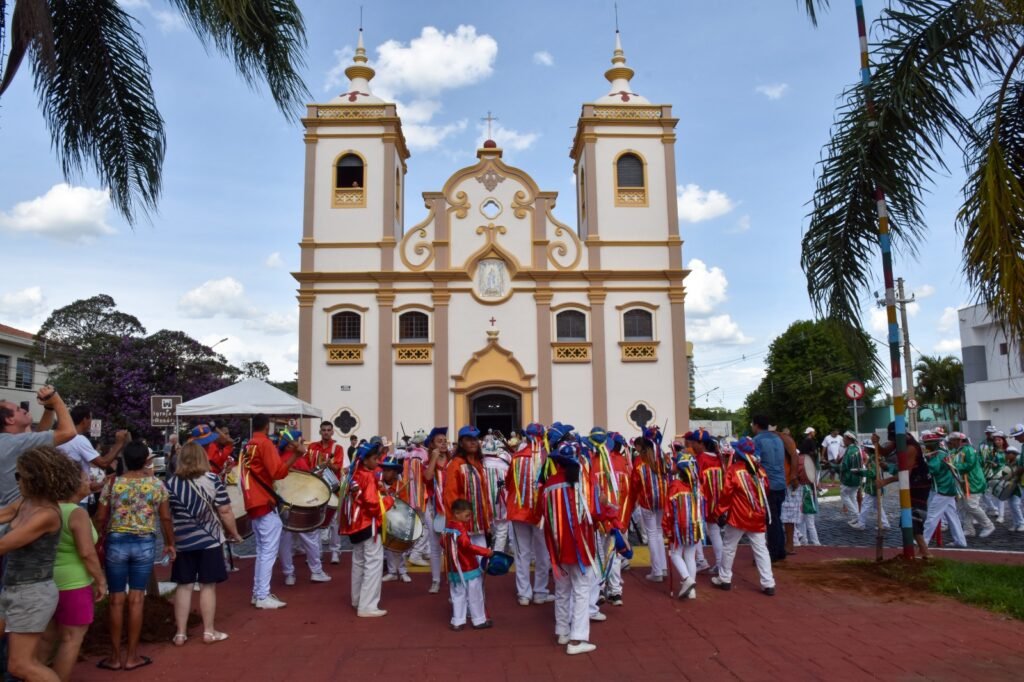 Folia de Reis e congada de Atibaia
