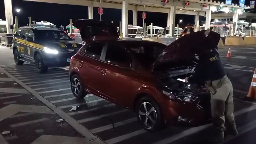 PRF prende homem com carro roubado