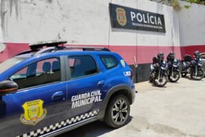 Mãe é presa por abandono de criança