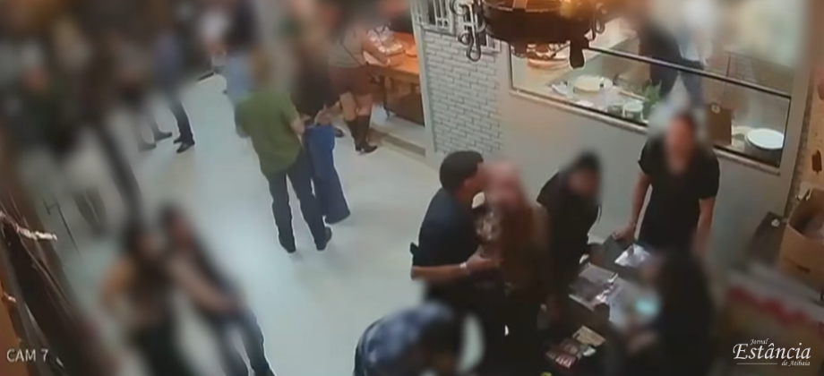 arrancar parte da orelha Piracaia