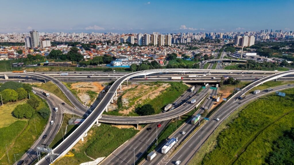 Guarulhos, Motiva Minas SP, fernao dias