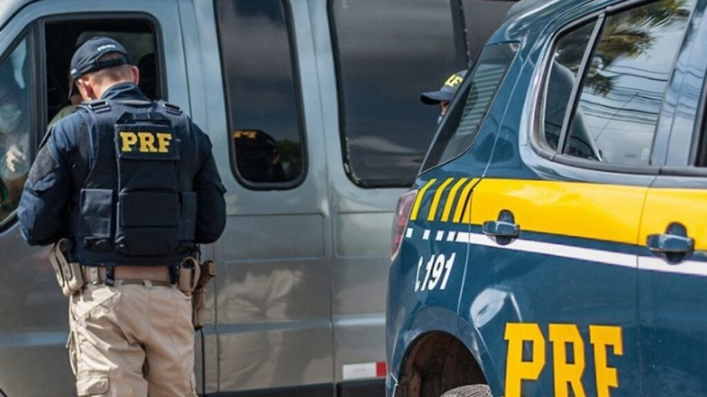 PRF Adolescente desaparecida, Rodovia Fernão Dias
