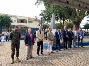 Atibaia homenageia pracinhas da FEB