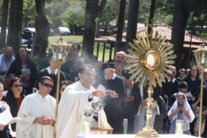 Missa da Mãe Rainha, Corpus Christi, aniversario de Atibaia