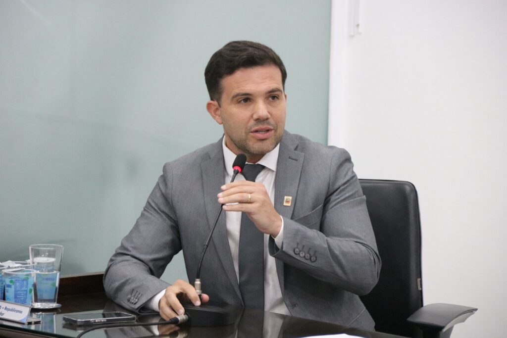 vereador Lucas de Oliveira Cardoso