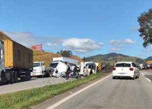 acidente na Fernão Dias, em Cambuí