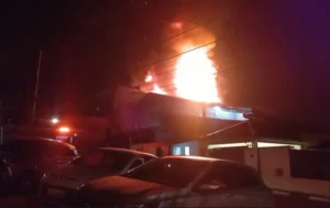 Incêndio destrói fábrica de cosméticos em Jarinu