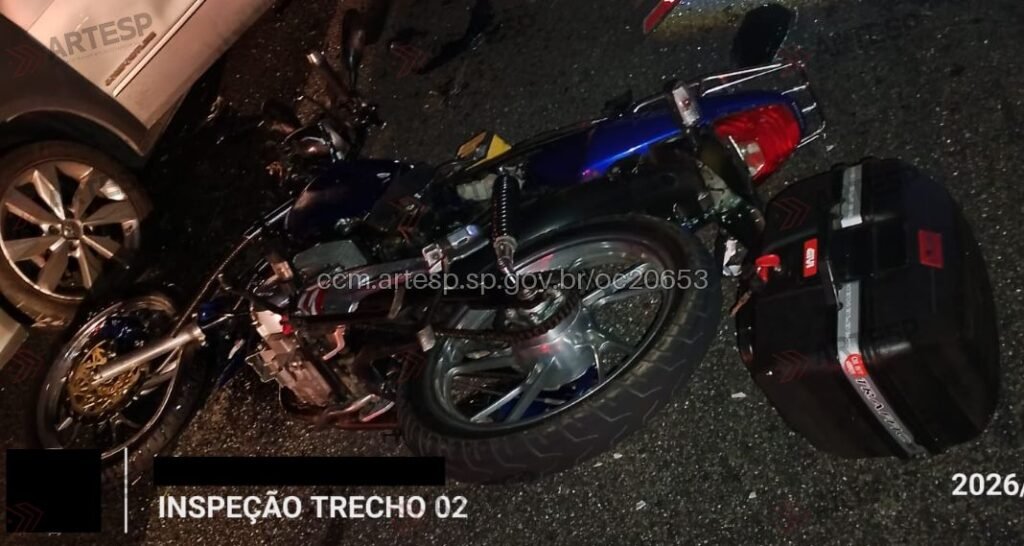 Acidente entre quatro veículos deixa uma pessoa morta na Rodovia Dom Pedro I, em Atibaia