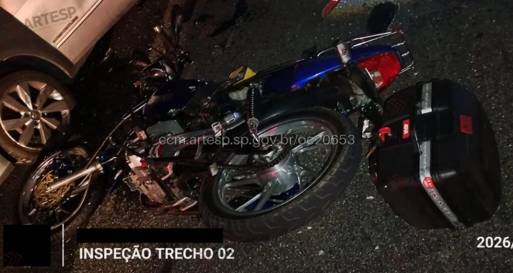 Acidente entre quatro veículos deixa uma pessoa morta na Rodovia Dom Pedro I, em Atibaia