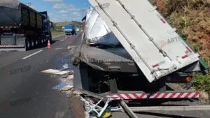 Acidente na Rodovia Dom Pedro em Itatiba