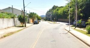 Avenida Cinamomos, no Jardim dos Pinheiros