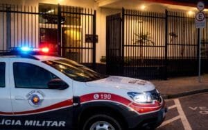 Homem procurado pela Justiça é preso pela PM no bairro Alvinópolis, em Atibaia