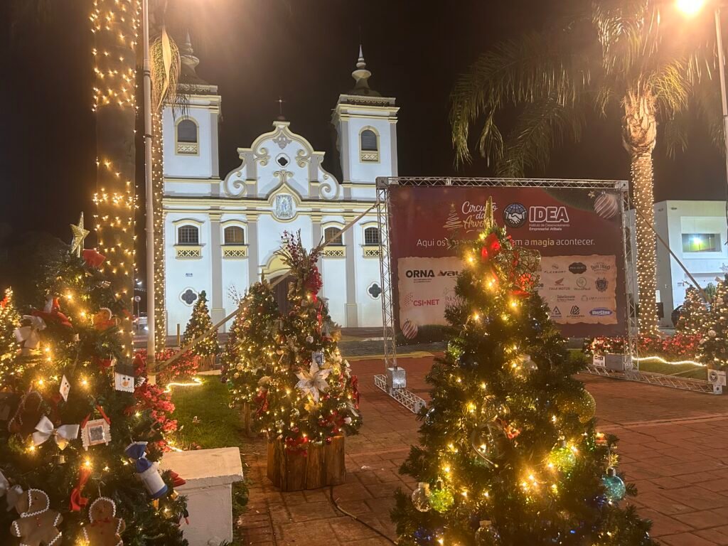 Arvore de Natal IDEA Atibaia