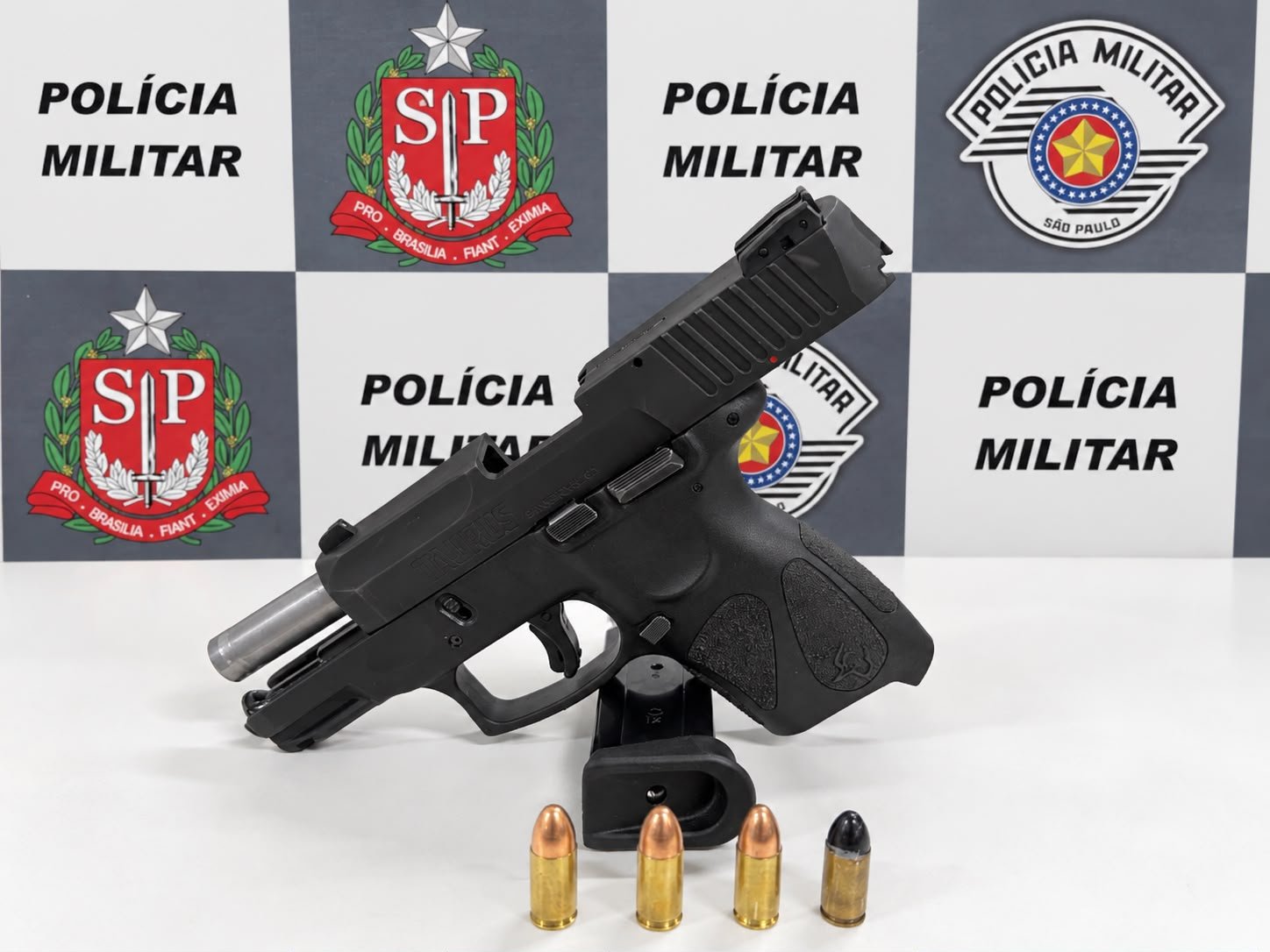 Policia - HOMICIDIO-EM-ATIBAIA