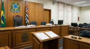 Plano de saúde é condenado pela Justiça de Atibaia após demora em cirurgia de paciente com câncer
