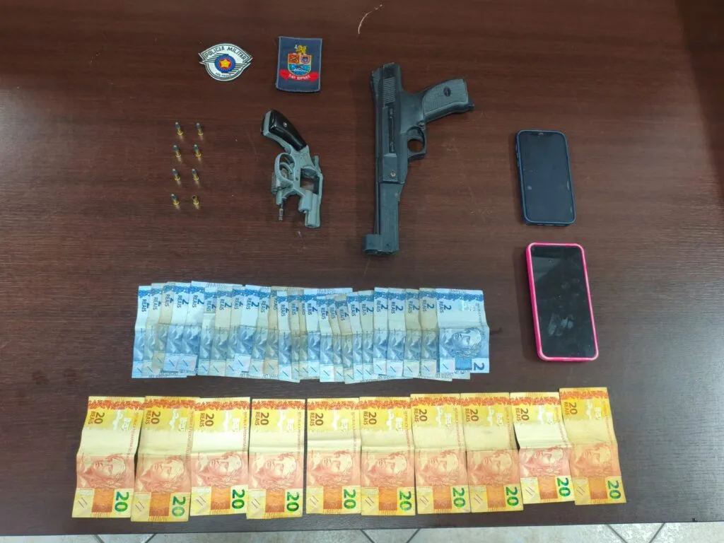 Três jovens são presos por roubo em Atibaia