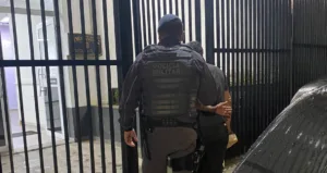 tentativa de homicídio após vítima ser esfaqueada em Nazaré Paulista
