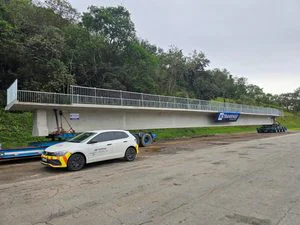 Rodovia-Fernao-Dias-tera-interdicao-passarela